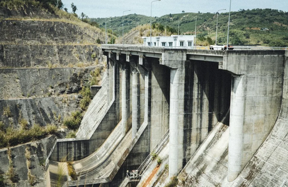 Concrete water infrastructure spanning a mountain valley